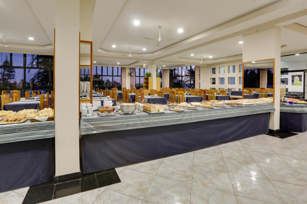 Hotel San Isidro เซากาเบรียล ภายนอก รูปภาพ