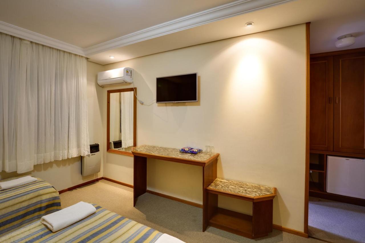 Hotel San Isidro เซากาเบรียล ภายนอก รูปภาพ