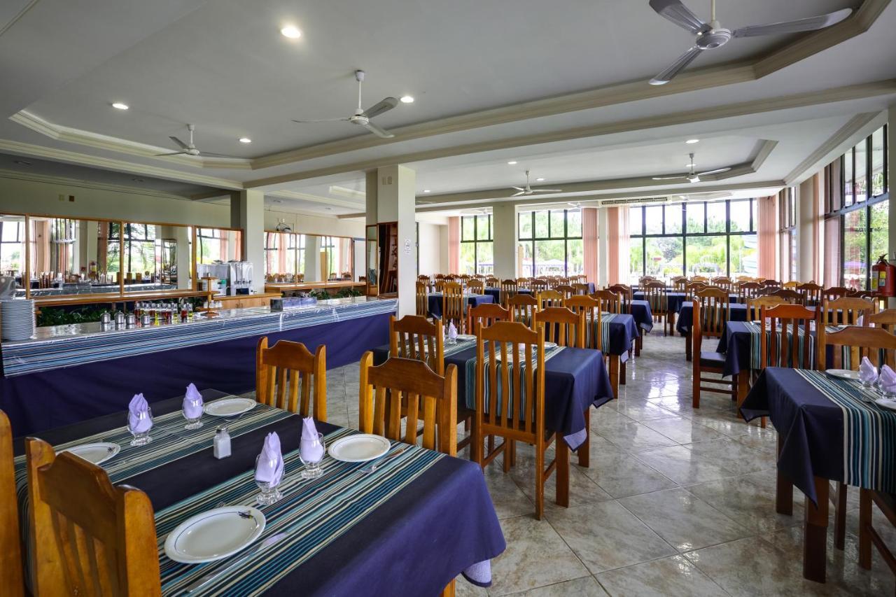 Hotel San Isidro เซากาเบรียล ภายนอก รูปภาพ