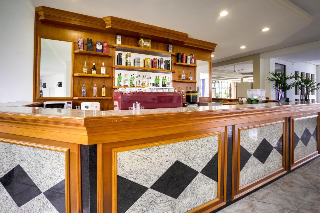 Hotel San Isidro เซากาเบรียล ภายนอก รูปภาพ
