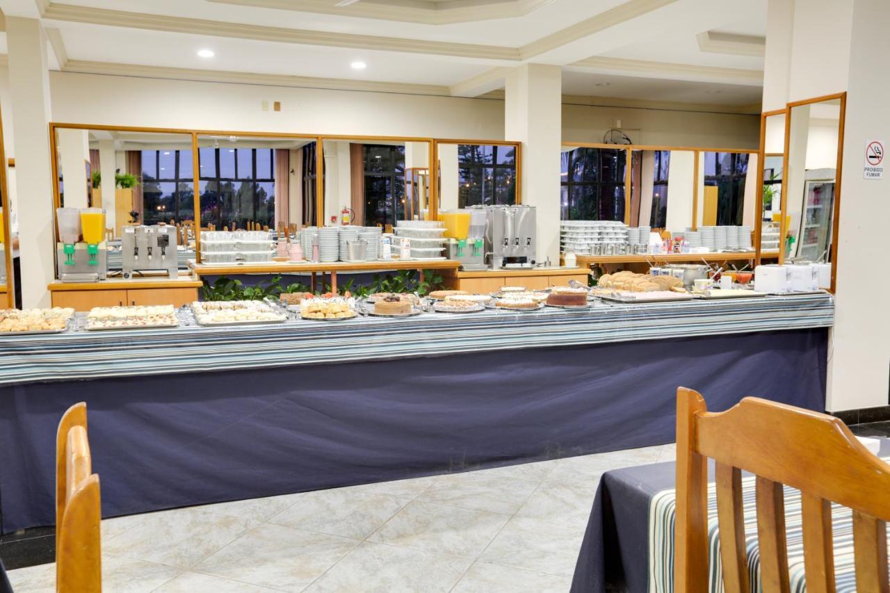Hotel San Isidro เซากาเบรียล ภายนอก รูปภาพ